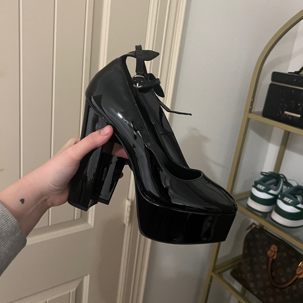 Cute Ankle Strap Black Platform Heels Patent Leather